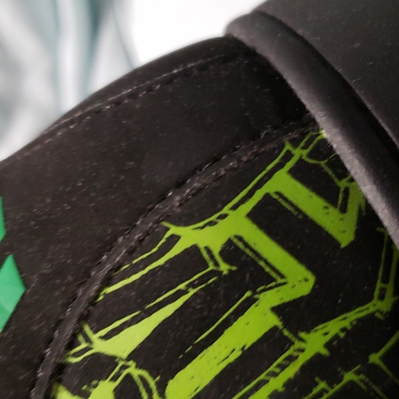 Vintage Y2K Etnies Black and Green Men's Size 8.5 - Picture 13 of 14